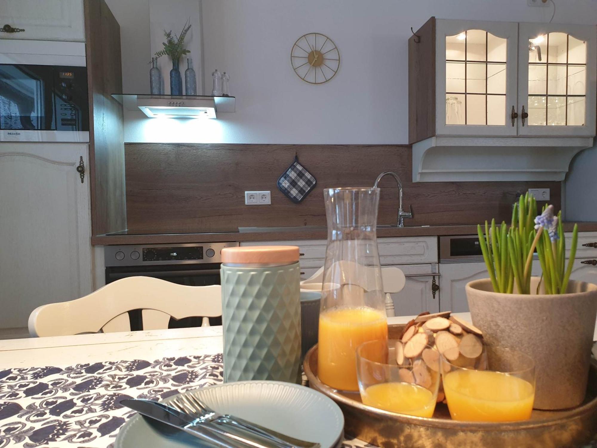 Fewo Winter In Der Villa Waldrand Mit Zwei Balkonen Bad Wünnenberg Kültér fotó
